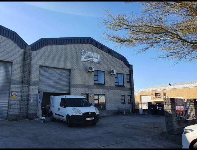 295M² FACTORY TO LET IN SAXENBURG PARK 1